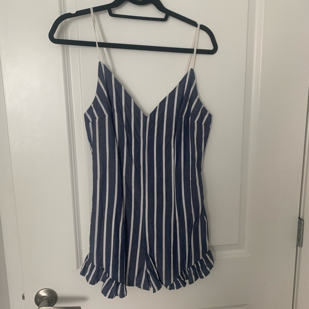 Pitaya Blue and white striped romper Size 4